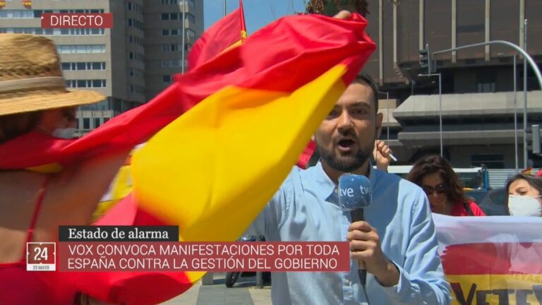 Acoso a reporteros de TVE durante la manifestación convocada por VOX