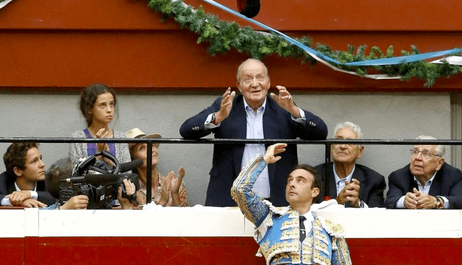El Rey emérito Juan Carlos I en una corrida de toros