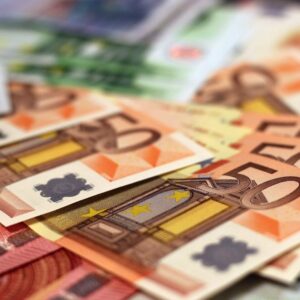 ¿Cómo los préstamos online ayudan a solventar problemas económicos en la familia?