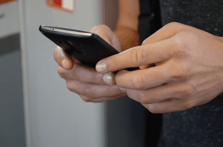 ¿Sabías que existen una aplicación llamada whatsapp plus que mejora al original?