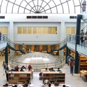 El calvario de estudiar en la Universidad de Sevilla alcanza límites insospechados