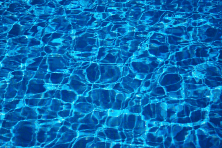 Recomendaciones para tener la piscina limpia en verano