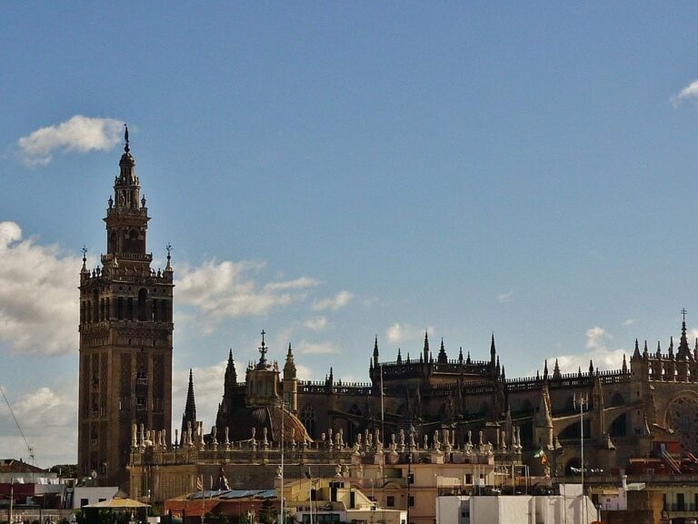 Conoce la capital andaluza con TourSevilla