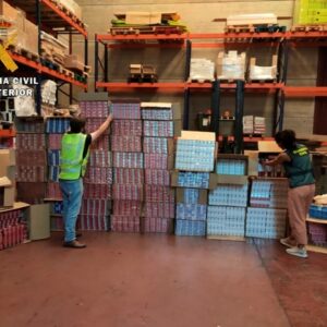 Desmantelada una banda de contrabandistas de tabaco ilegal procedente de Gibraltar