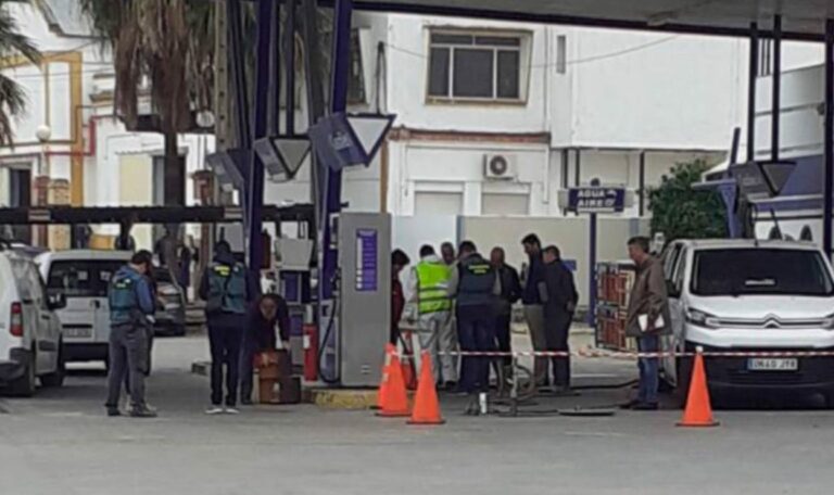 Detienen a los dueños de una gasolinera de Coria del Río por realizar vertidos tóxicos