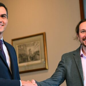 Podemos intenta convencer al PSOE para legalizar el cannabis
