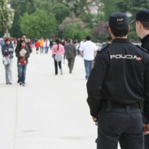 Detienen a cuatro franceses por violar y grabar a dos menores en Sevilla
