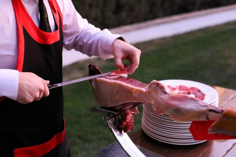 ¿Por qué comer jamón y embutidos ibéricos puede ser beneficioso para tu salud?