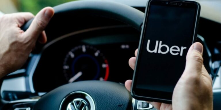 Uber deja de ofrecer sus servicios en Córdoba