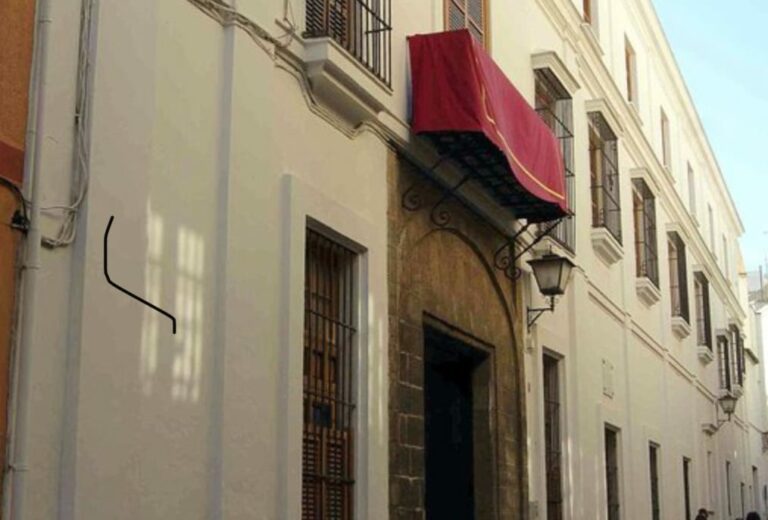 Detectan un contagio masivo de covid-19 en el convento de Santa Ángela de la Cruz