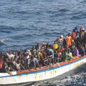 Mueren 140 personas que viajaban en patera a Canarias