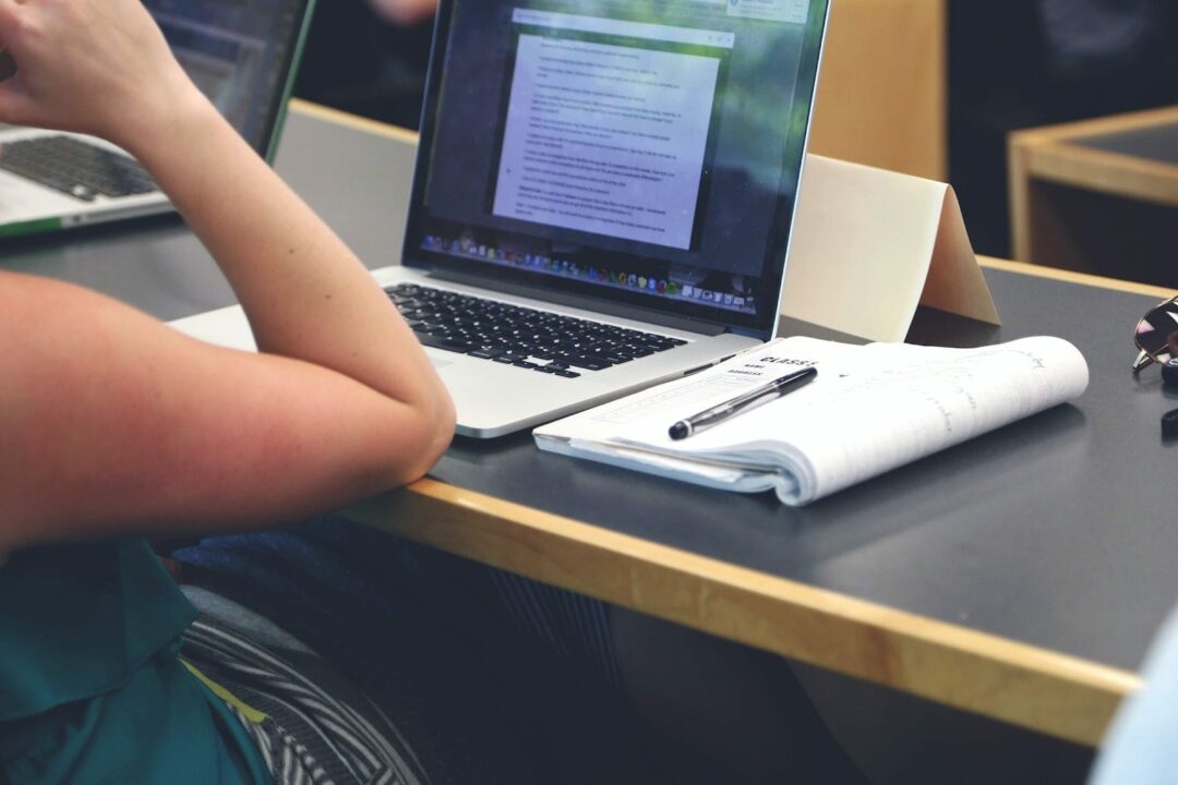 Recursos educativos óptimos para personas que aspiran a mejores oportunidades
