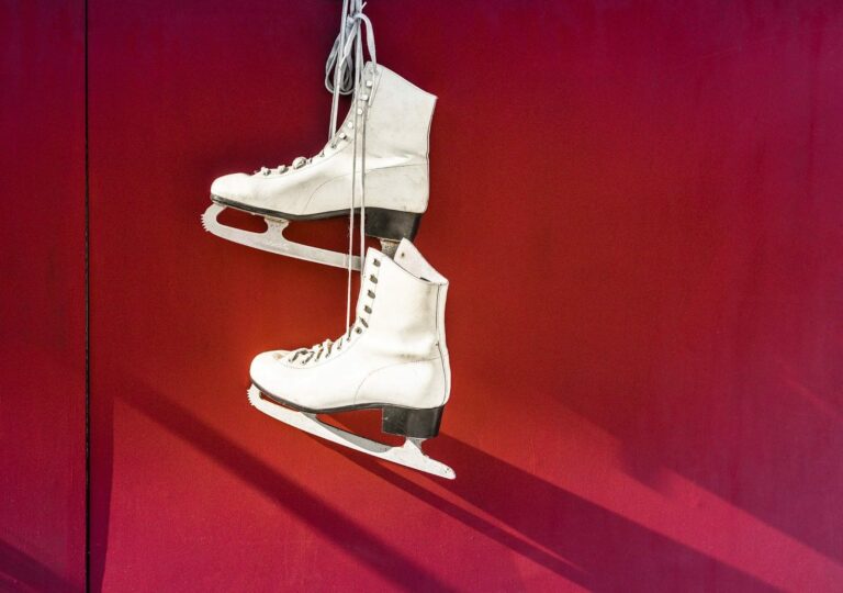 Los patines de hielo deben ser cómodos, ligeros y brindar estabilidad