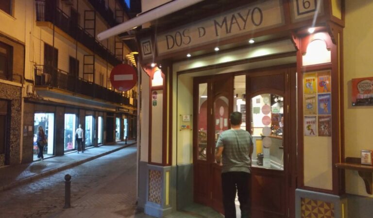 La Junta rectifica y permite a la hostelería trabajar hasta las 23:30 horas