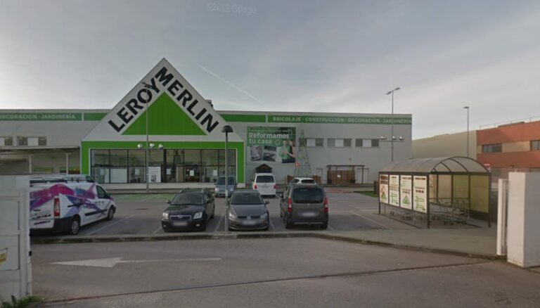 Muere un trabajador del Leroy Merlin de Alcalá de Guadaíra en un accidente laboral