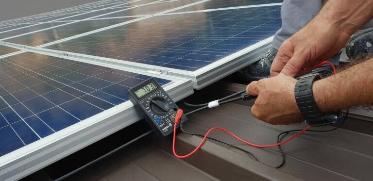 ¿Qué rendimiento ofrecen las instalaciones fotovoltaicas durante los meses de otoño e invierno?