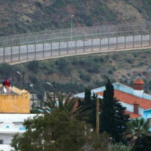 España convoca a la embajadora de Marruecos para exigir explicaciones sobre Ceuta y Melilla