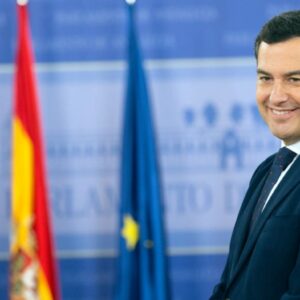 Juanma Moreno pide a los andaluces que se queden en casa