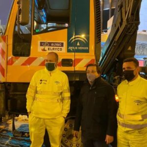 Andalucía envía once máquinas quitanieves a hacerse fotos limpiando Madrid