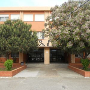 La Junta amenaza con tomar acciones contra los padres que no llevan a sus hijos al colegio