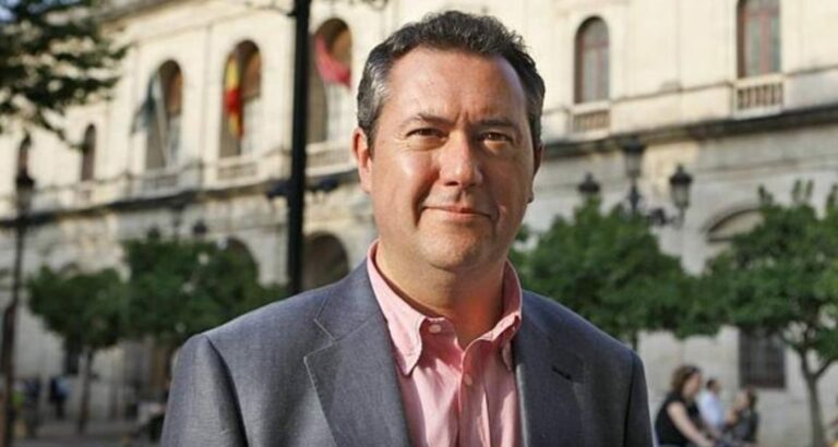 La última ocurrencia de Juan Espadas: cargarse el futuro Metro de Sevilla