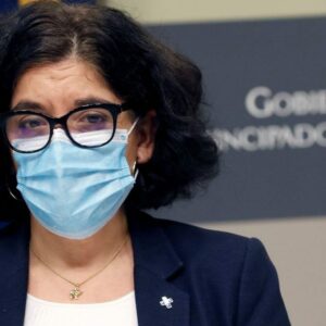 Asturias aclara que ha vacunado a los liberados sindicales porque "han estado codo con codo" con el resto de sanitarios