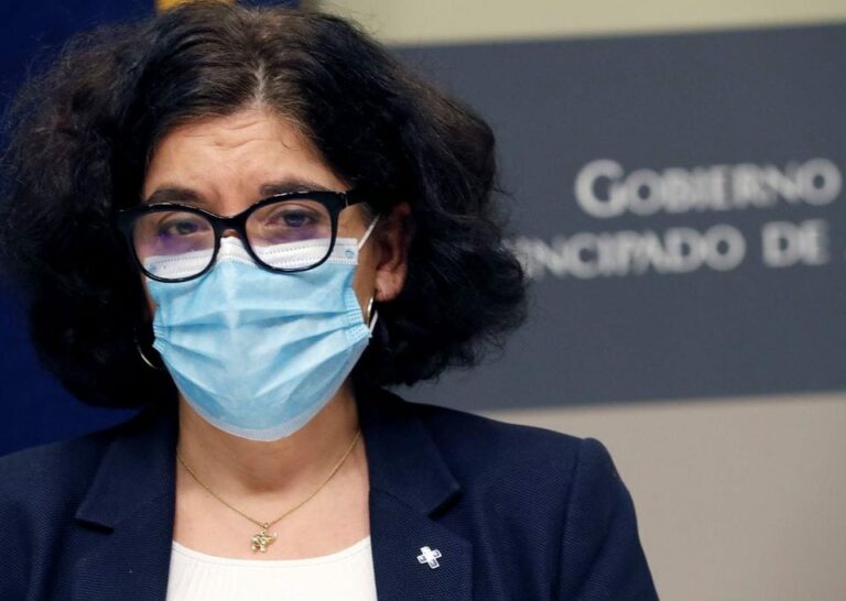 Asturias aclara que ha vacunado a los liberados sindicales porque "han estado codo con codo" con el resto de sanitarios