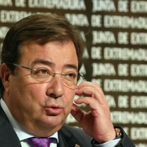 Fernández Vara se reafirma en sus palabras que ponían en duda la seguridad de las vacunas contra la COVID-19