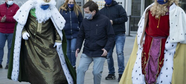 La falta de cadenas impidió a los Bomberos de Madrid utilizar gran parte de sus vehículos durante la nevada