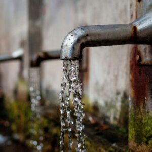 ¿Cuándo y cómo lavar una cisterna o tinacos de agua potable en México?