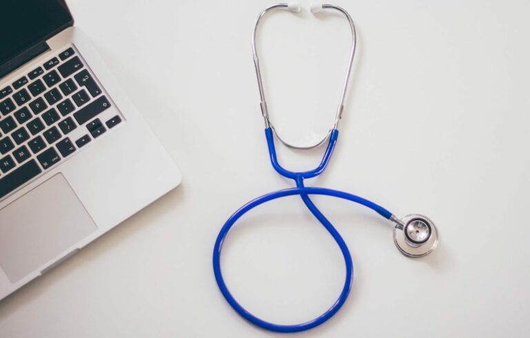 Cómo acertar al 100% con la compra de un fonendoscopio a través de internet