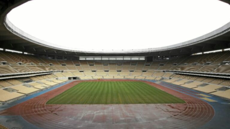 Andalucía planea utilizar estadios y auditorios para la fase de vacunación masiva