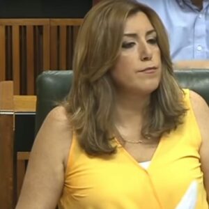Susana Díaz dice que no ha recibido "ningún ofrecimiento" para que deje la secretaría general del PSOE-A