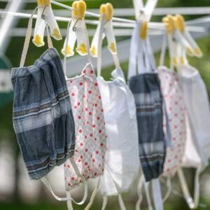 ¿Cuáles son las prendas y accesorios que están de moda?