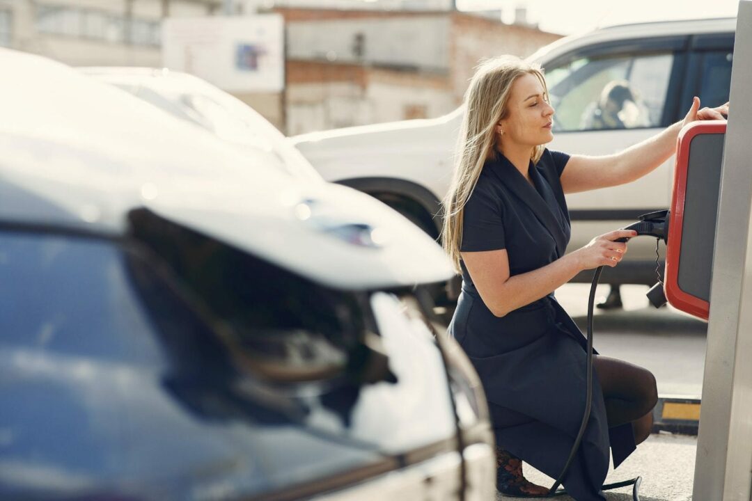 Cómo instalar un punto de recarga propio para tu coche eléctrico