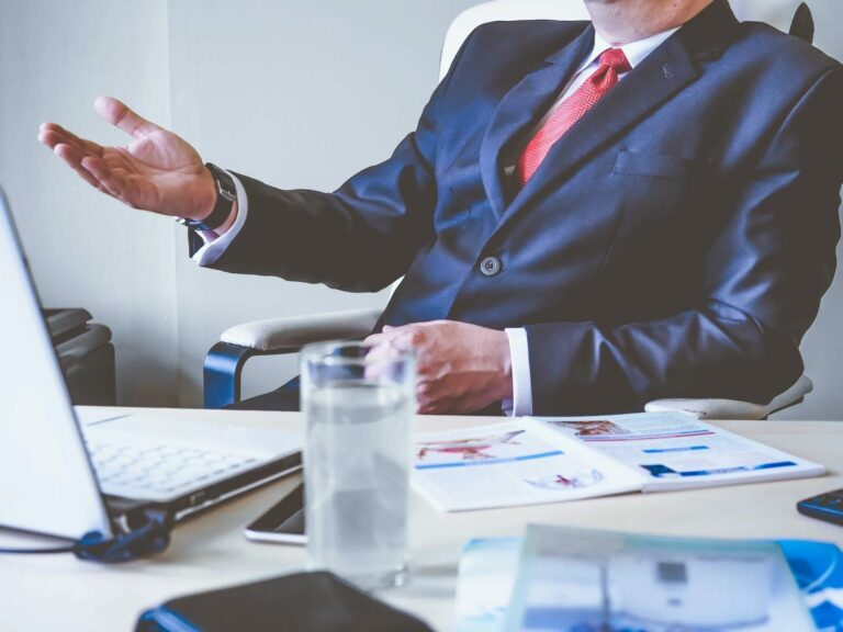 ¿Por qué deberías aprovechar los servicios de abogados sustitutos?