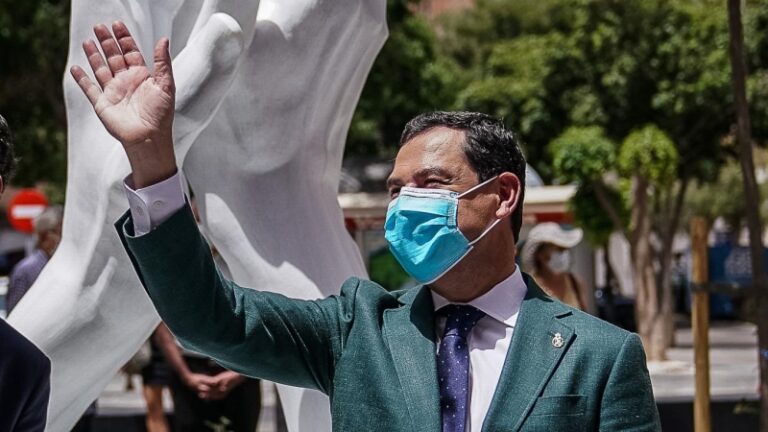 Moreno mantendrá el toque de queda a las 23:00 horas y descarta adelantarlo