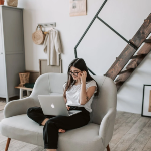 Cambios sociales de la era digital: comunicación y emprendimiento