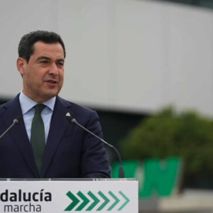 El 89% de los andaluces mayores de 16 años estará vacunado en julio