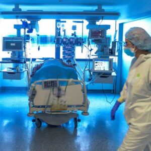 Desciende a 570 el número de hospitalizados por Covid-19 en Andalucía