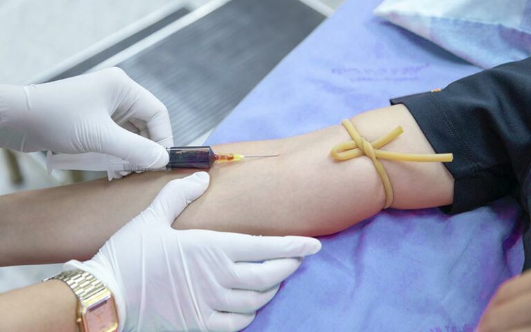¿Para qué sirve el test de ADN fetal en sangre materna?