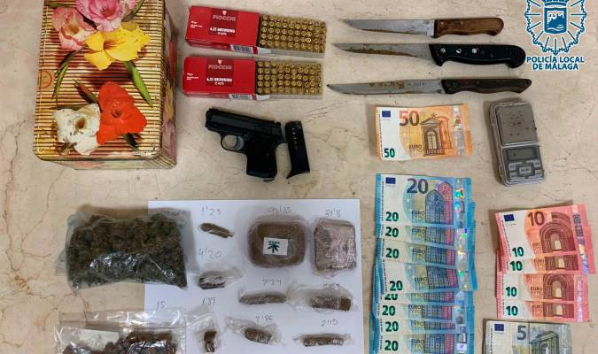 Detenido en Málaga por traficar con droga y poseer una pistola con munición blindada