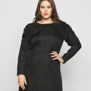 Vestidos de fiesta: lo que se lleva este año 