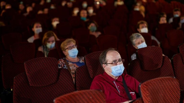 Andalucía amplía al máximo el aforo en la cultura en los municipios menos afectados por Covid