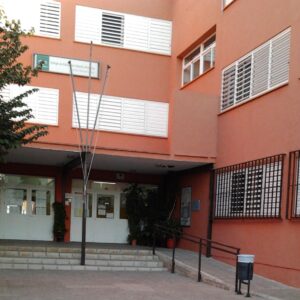 Actos en Coria del Río por la agresión de una madre a dos maestras en un colegio