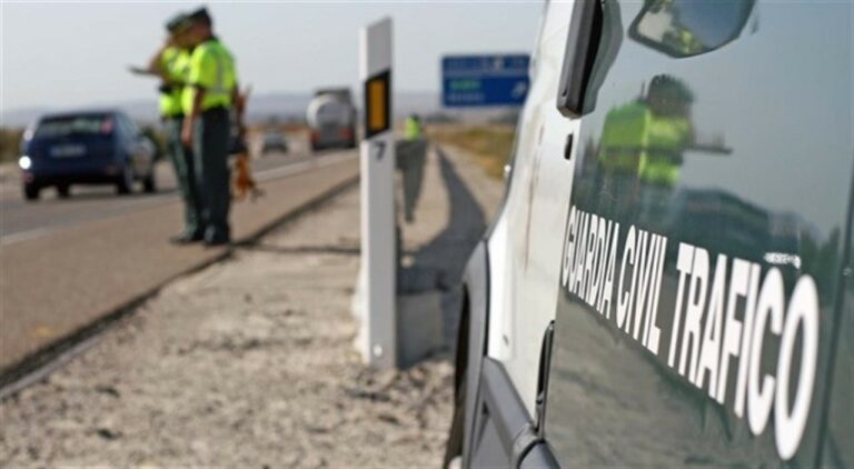 Cinco mujeres y dos hombres heridos en un accidente múltiple en la A-92 de Sevilla