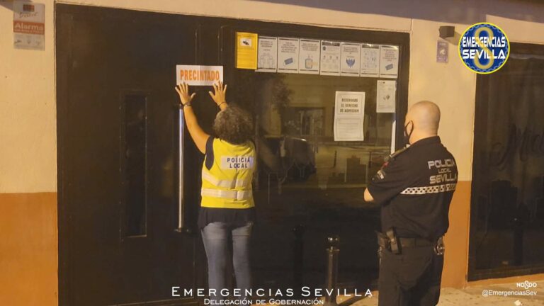 Desalojadas 700 personas de cinco bares de Sevilla durante la madrugada del domingo