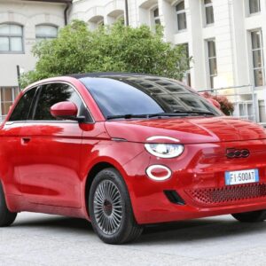La oferta del FIAT 500 Red eléctrico lo convierte en una buena opción para la ciudad