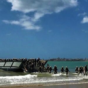La Armada estudia usar lanchas de desembarco para trasladar agricultores en La Palma