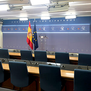 PSOE, UP y otros partidos piden al Congreso tomar "medidas" contra algunos periodistas